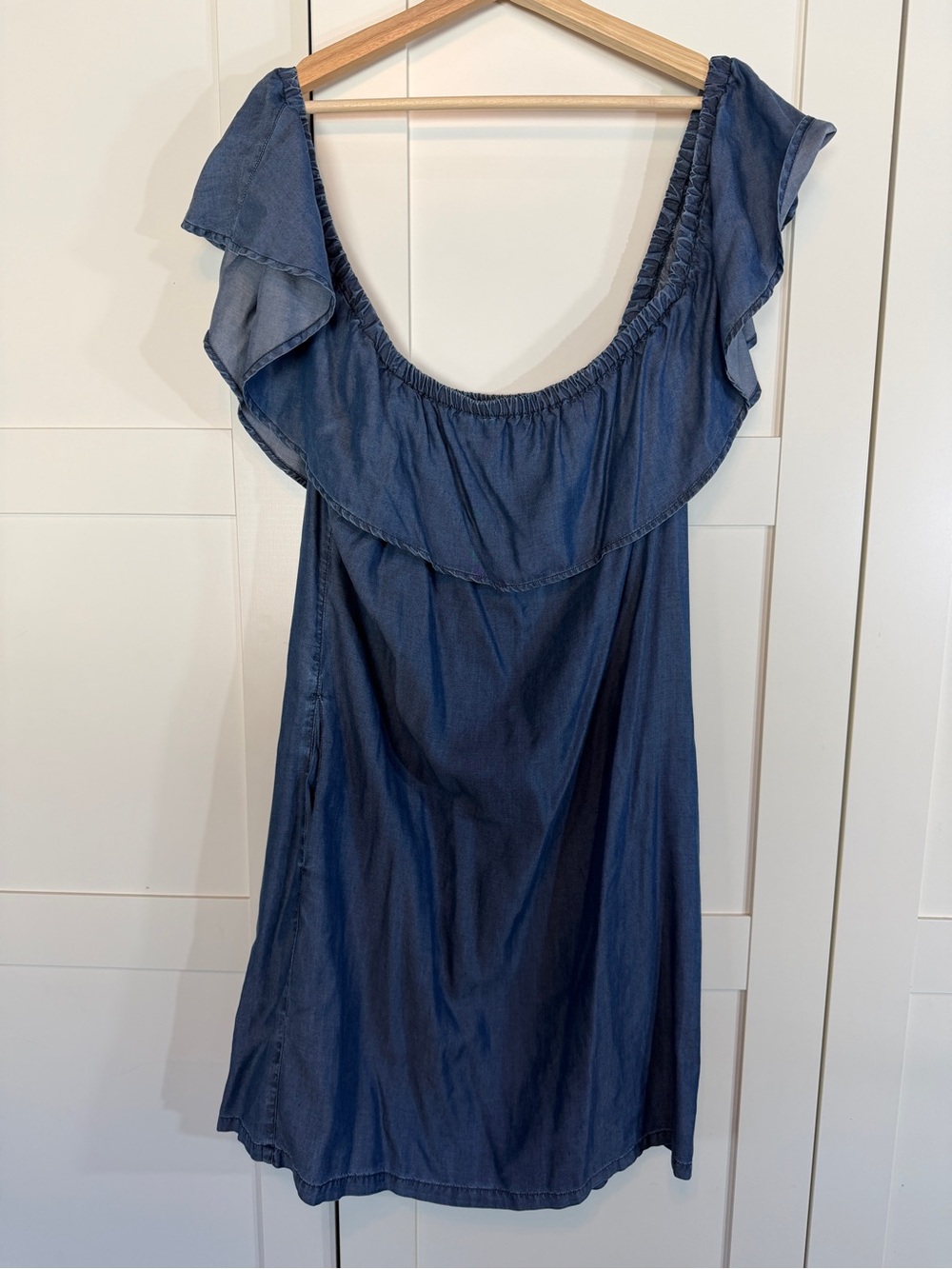 Tommy Bahama Ruffle Chambray Dress - Blue B7